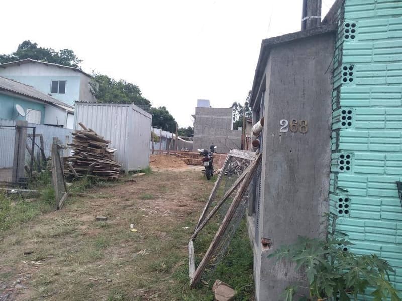 Foto 1 de 29: Casa em leilão em São Sebastião Do Caí - RS, bairro Vila Rica — Casa 76m² com Terreno 91m² | São Sebastião Do Caí-RS | Antônio Prado Residencial | Vila Rica - 2 Dorms, 1 Vaga - Financiamento até 420 Meses!