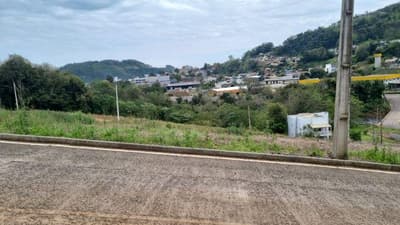 Foto 3 de 5: Terreno em leilão em Saudades - SC — LOTE URBANO Nº 07, DA QUADRA Nº 122, LOCALIZADO EM SAUDADES/SC ÁREA DE 360M²