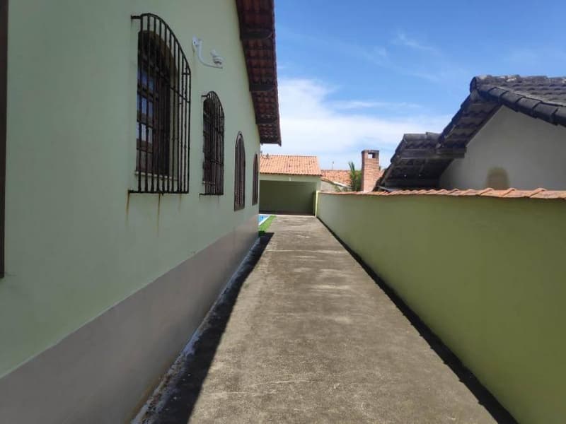Foto 16 de 22: Casa em leilão em Maricá - RJ, bairro Loteamento Praia dos Lagos — Casa 242m² com Terreno 480m² | Maricá-RJ | Loteamento Praia dos Lagos - 3 Dormitórios e Piscina - Financiamento até 420 Meses!