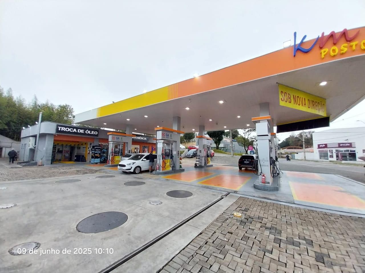 Foto 52 de 59: Comercial em leilão em Curitiba - PR, bairro Vista Alegre — Posto de Combustível com área de terreno total de 3.126,40m², benfeitorias de área total de 477,00m², localizado na Rua Miguel Tschennerl, 47, Vista Alegre, Curitiba/PR