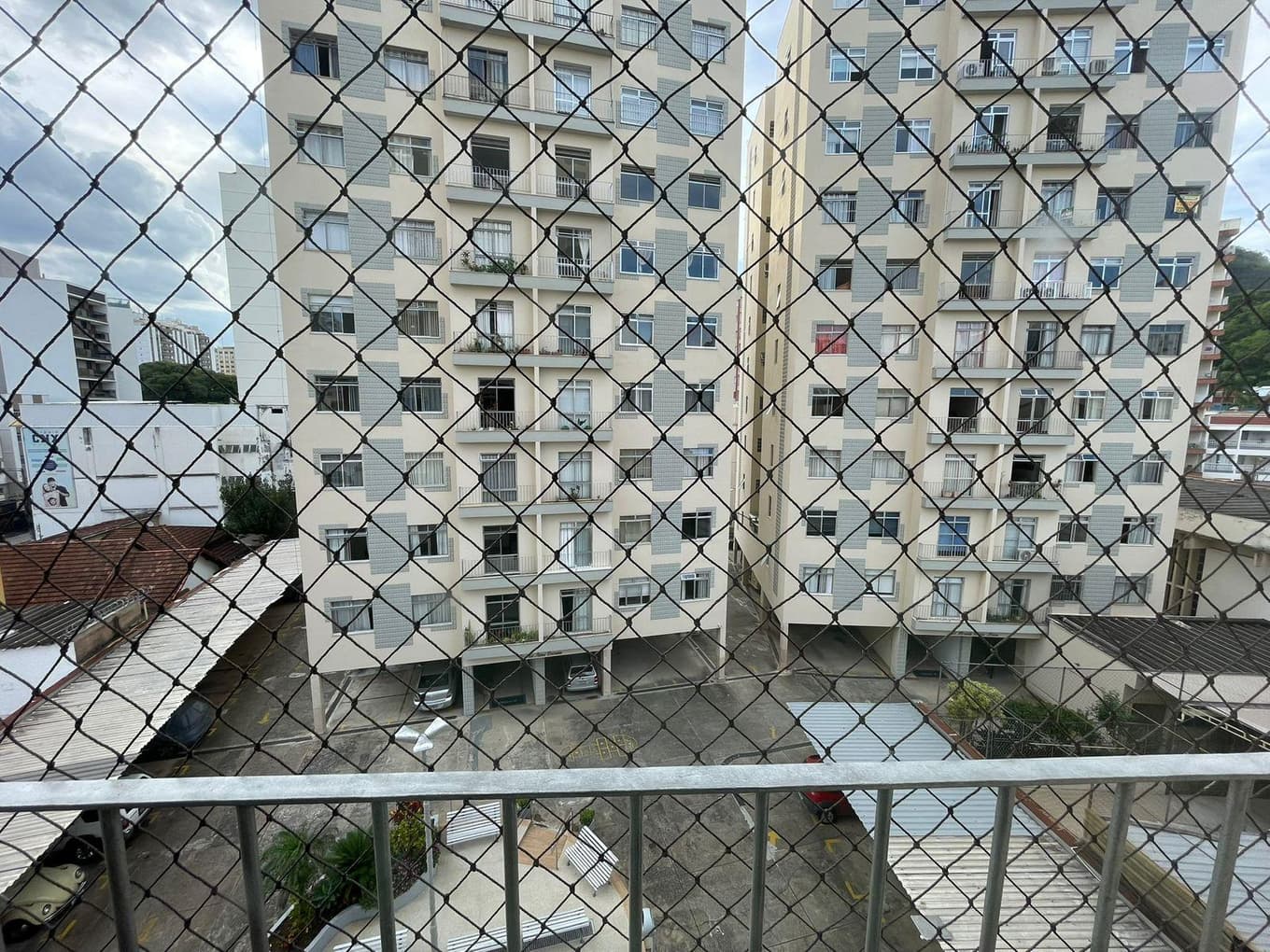 Foto 6 de 15: Apartamento em leilão em Juiz De Fora - MG, bairro São Mateus — Apto 81m², 1 vaga, Bairro São Mateus, Juiz de Fora/MG - Desocupado
