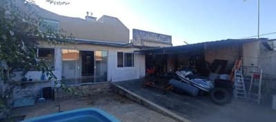 Foto 3 de 12: Terreno em leilão em Curitiba - PR, bairro Pinheirinho — Casa com Piscina área 440m² - Bairro Xaxim Curitiba/PR