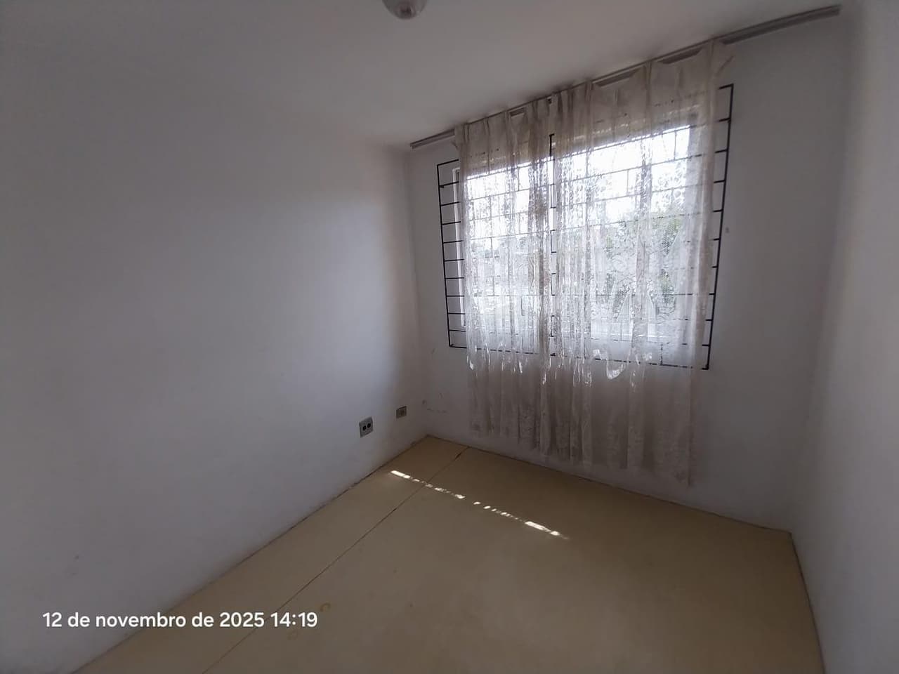Foto 7 de 13: Casa em leilão em Curitiba - PR, bairro Bairro Alto — Sobrado com área construída útil de 74,87m², Rua Sebastião Alves Ferreira 2815, Bairro Alto, Curitiba/PR - Massa Falida de Tagus Engenharia e Construções