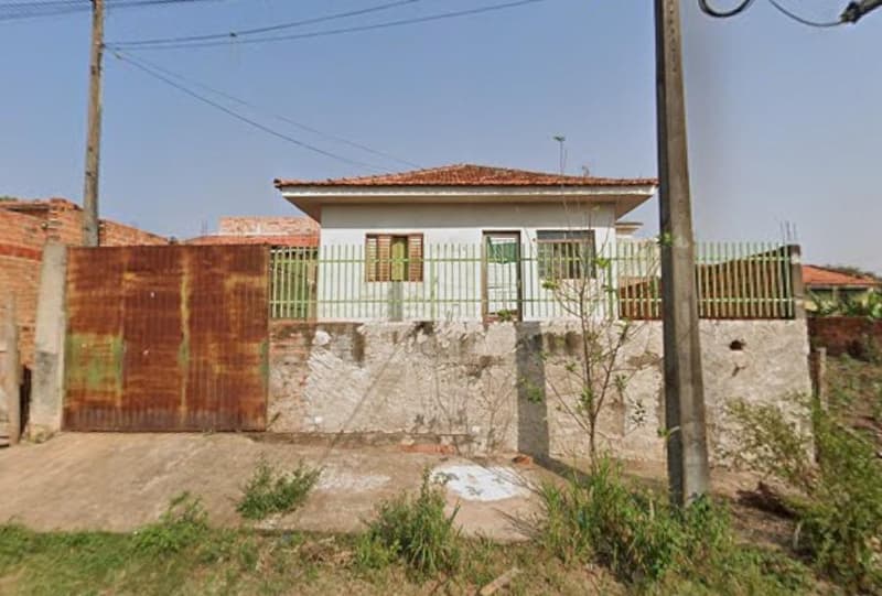 Foto 1 de 3: Terreno em leilão em Santo Antônio Da Platina - PR — Lote nº 13 contendo benfeitorias com a área de 108,00m² em Santo Antônio da Platina/PR