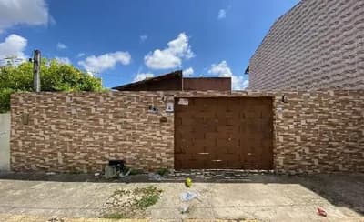 Casa em leilão em Extremoz - RN — Casa de 54.63m2, com 2 quartos, em EXTREMOZ/RN.
