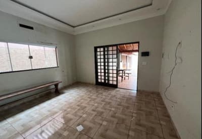 Foto 8 de 27: Comercial em leilão em Guará - SP, bairro Jardim dos Ipês — IMÓVEL URBANO COM ÁREA TOTAL DE 250.00 M2- Em GUARÁ/SP