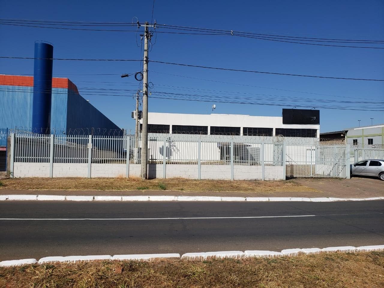 Comercial em leilão em Brasília - DF, bairro Parque Ferroviário — Complexo Industrial 4.706m² | SIA Trecho 17/DF | Terreno 5.108m² | Frente Rodovia DF-095