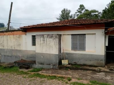 Foto 5 de 70: Area Rural em leilão em Amparo - SP, bairro Três Pontes — Imóvel Rural, A.T. 19ha, A.C. 7.362m², antigo abatedouro, galpões, casas, Três Pontes