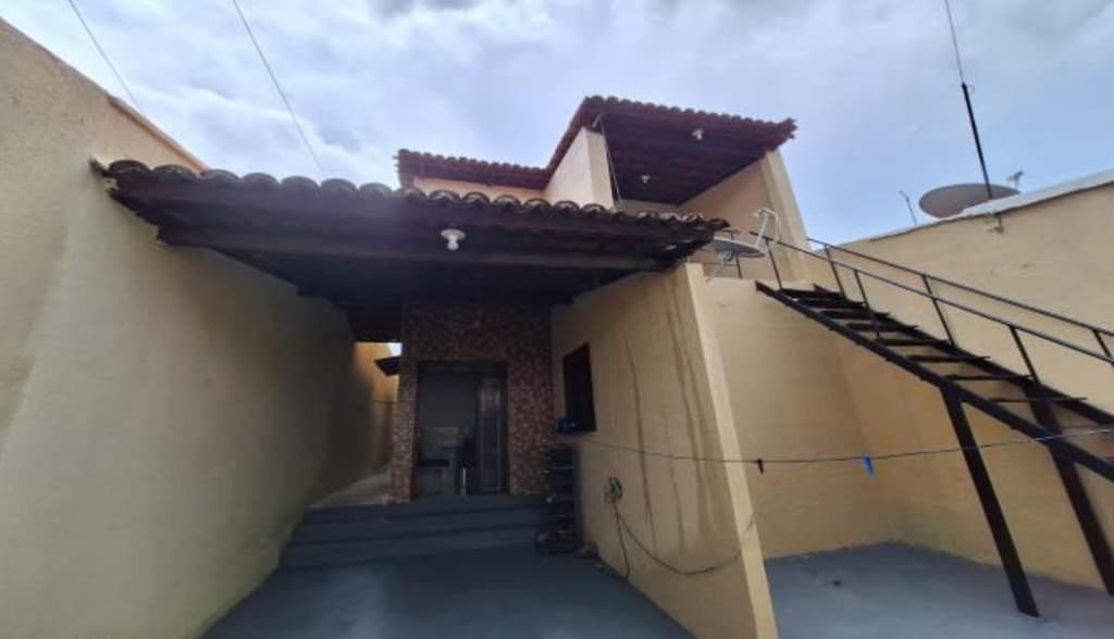 Casa em leilão em Maracanaú - CE — Casa 90m² no bairro Jardim Piratininga em Maracanaú/CE