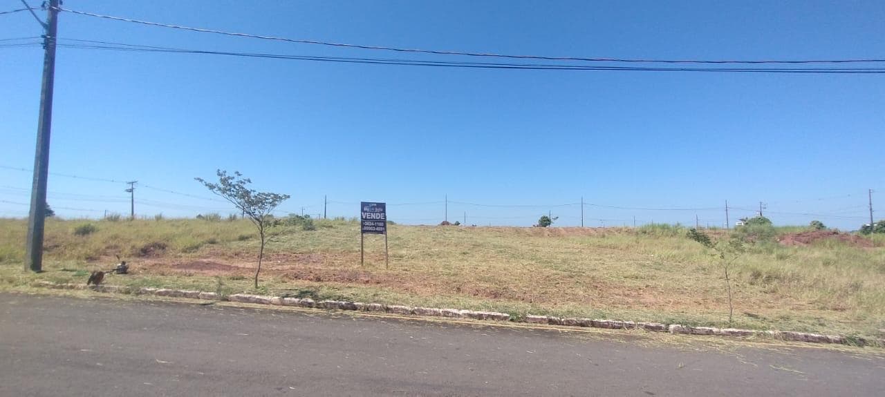 Terreno em leilão em Umuarama - PR — Terreno com A.T de 653,76m² em Umuarama/PR