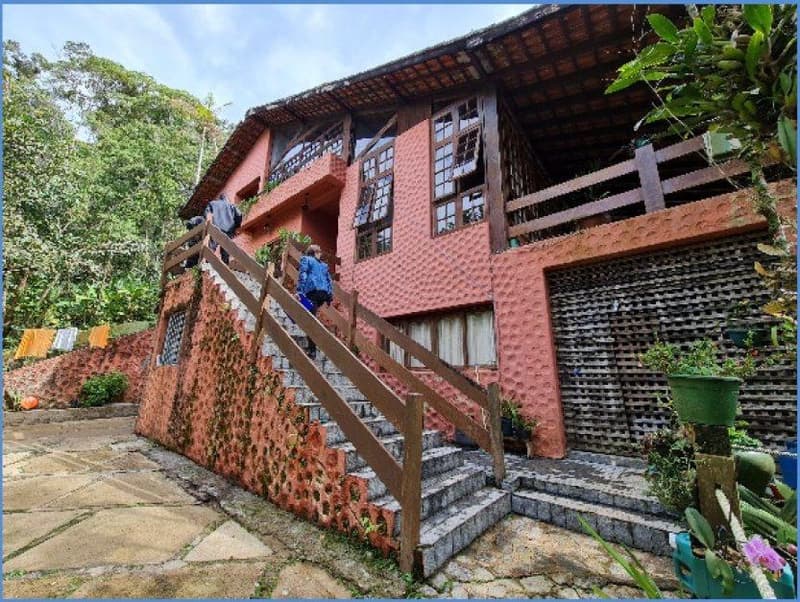 Casa em leilão em Guarujá - SP — 2ª Vara Cível Guarujá SP - Direitos Sobrado 438m2 Guarujá SP