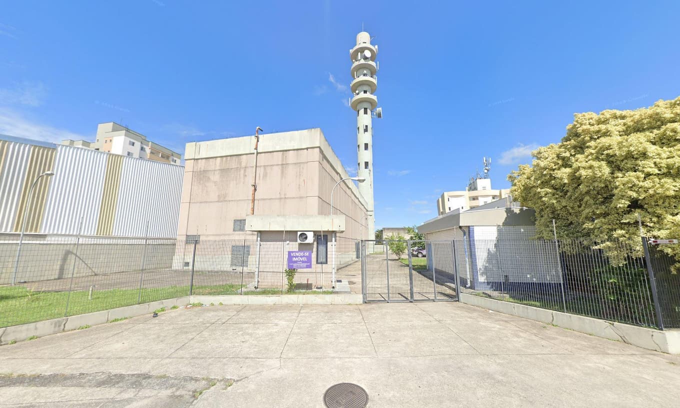 Comercial em leilão em Taubaté - SP — Imóvel Comercial 1867m² em Taubaté/SP