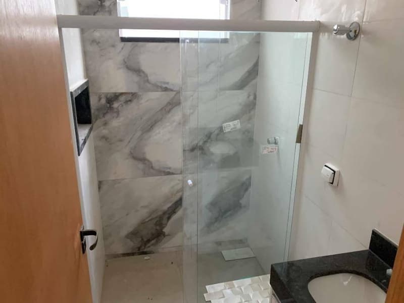 Foto 10 de 25: Casa em leilão em Uberlândia - MG, bairro Jardim Canaã I — Casa, Uberlândia / MG