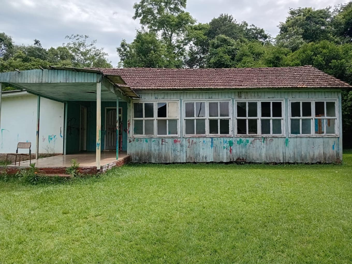 Foto 8 de 8: Casa em leilão em Romelândia - SC — CASA DE MADEIRA DE LEI MEDINDO APROXIMADAMENTE 60M²