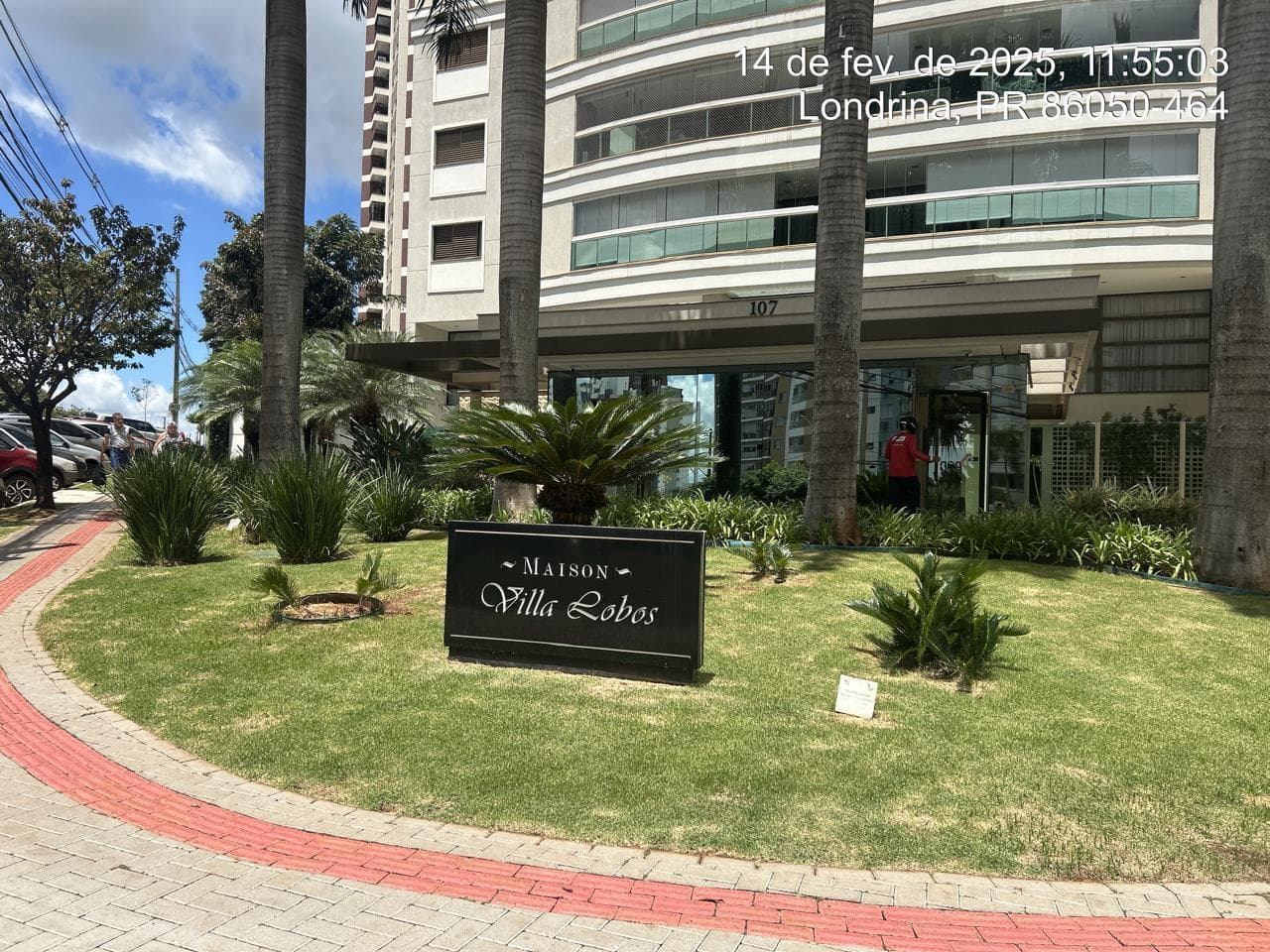 Foto 3 de 9: Apartamento em leilão em Londrina - PR — Apartamento, 18º pavimento do Edifício Maison Villa Lobos, Londrina/PR
