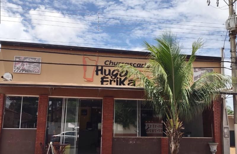 Foto 1 de 3: Comercial em leilão em Santa Rita Do Pardo - MS — Imóvel Comercial, A.T. 1.000m², 2 churrasqueiras, salão, Centro