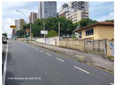 Foto 4 de 10: Terreno em leilão em Curitiba - PR, bairro Cabral — Terreno urbano com área de 356,00m², sem benfeitorias, Avenida Paraná,1342 Bairro: Cabral. Matrícula nº 7.235 do 2º CRI.
