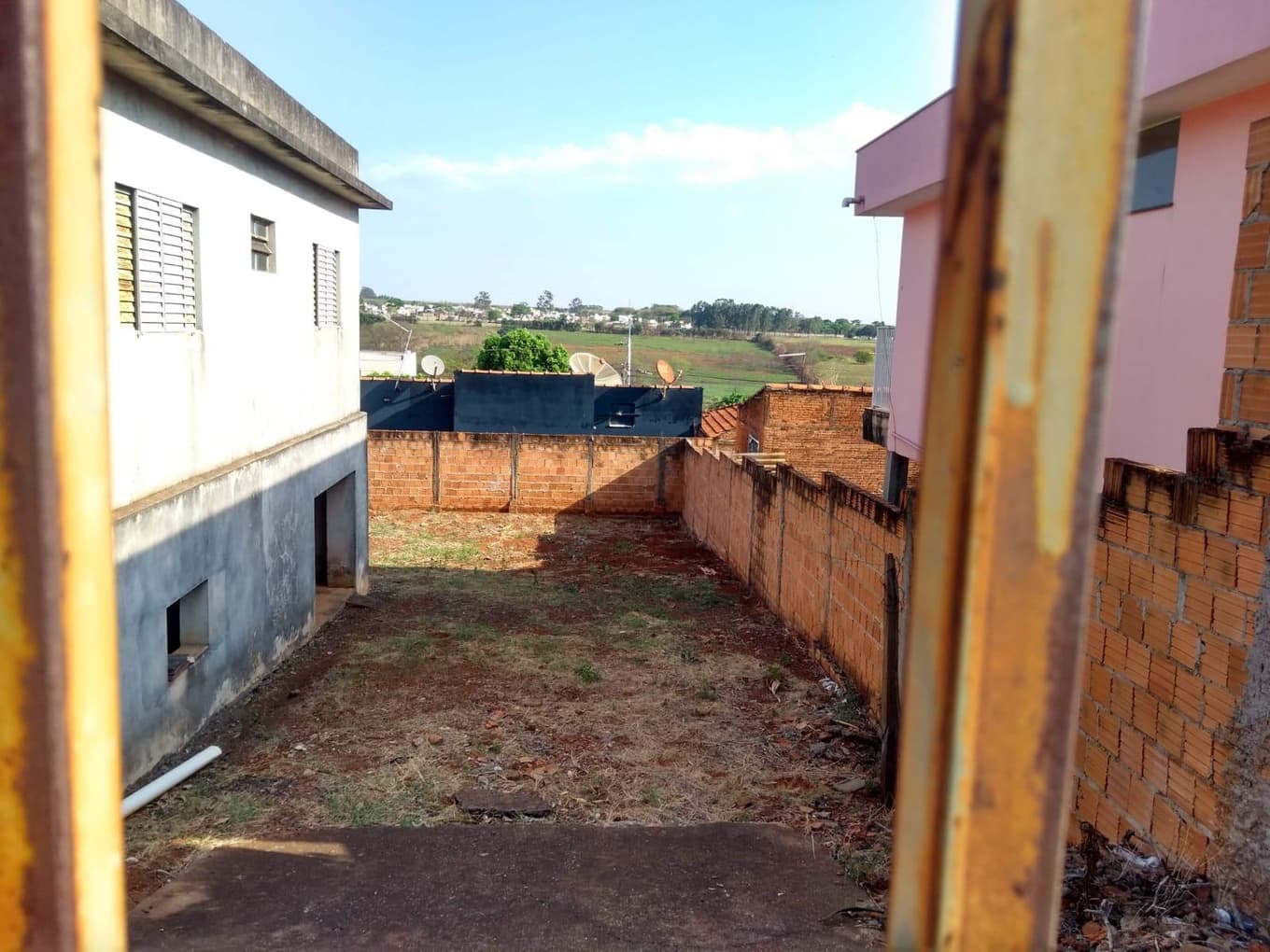 Foto 4 de 13: Terreno em leilão em Araraquara - SP — Imóvel Urbano com 57 m² de área construída e 368 m² de terreno