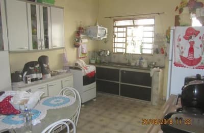Foto 4 de 14: Casa em leilão em Franca - SP — Casa, A.T. 160m², A.C. 69m², 2 dorms, Jd. Aeroporto III