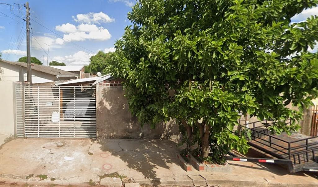 Area Rural em leilão em Cianorte - PR — Imóvel com área de 308 m², localizado na Rua Begônia, nº 95, Cianorte/PR