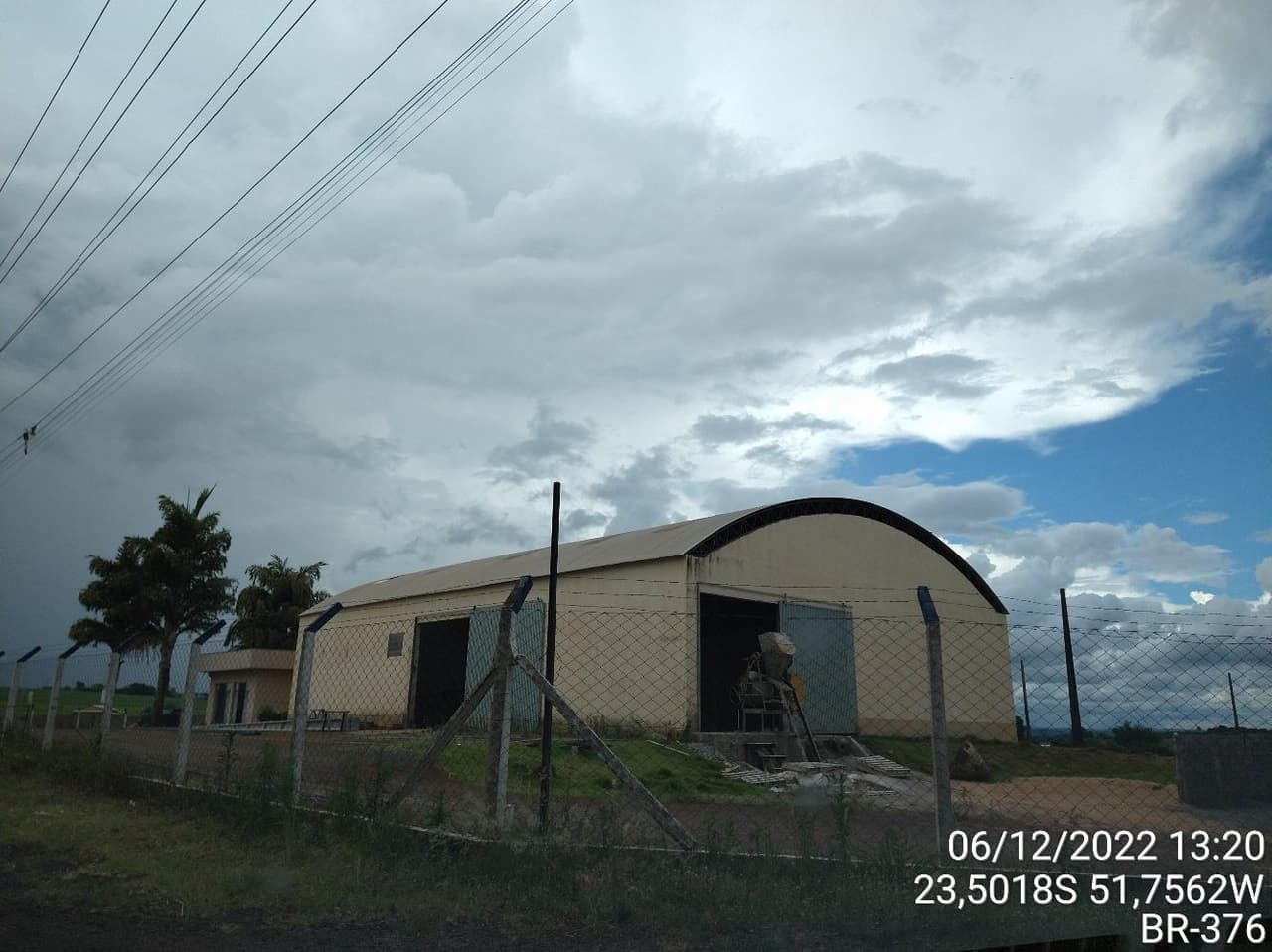 Foto 5 de 5: Terreno em leilão em Marialva - PR — Lote de terras com 6.417,77m2 localizado na Gleba Ribeirão Alegre, BR 376 s/nº, aproximadamente Km 199, sentido de Mandaguari para Marialva, Município de Marialva- PR