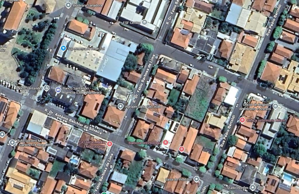 Foto 2 de 3: Casa em leilão em Nhandeara - SP, bairro Centro — (50%) Imóvel Residencial, A.T. 200m², A.C. 138m², 3 dorms, garagem, Centro