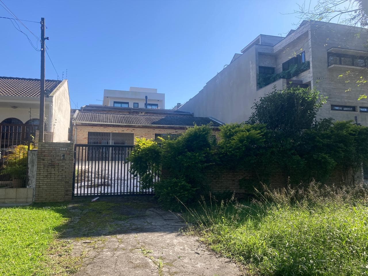 Foto 1 de 52: Casa em leilão em Curitiba - PR — Direitos Hereditários sobre Casa de 285m² - Bairro Jardim Social - Curitiba/PR