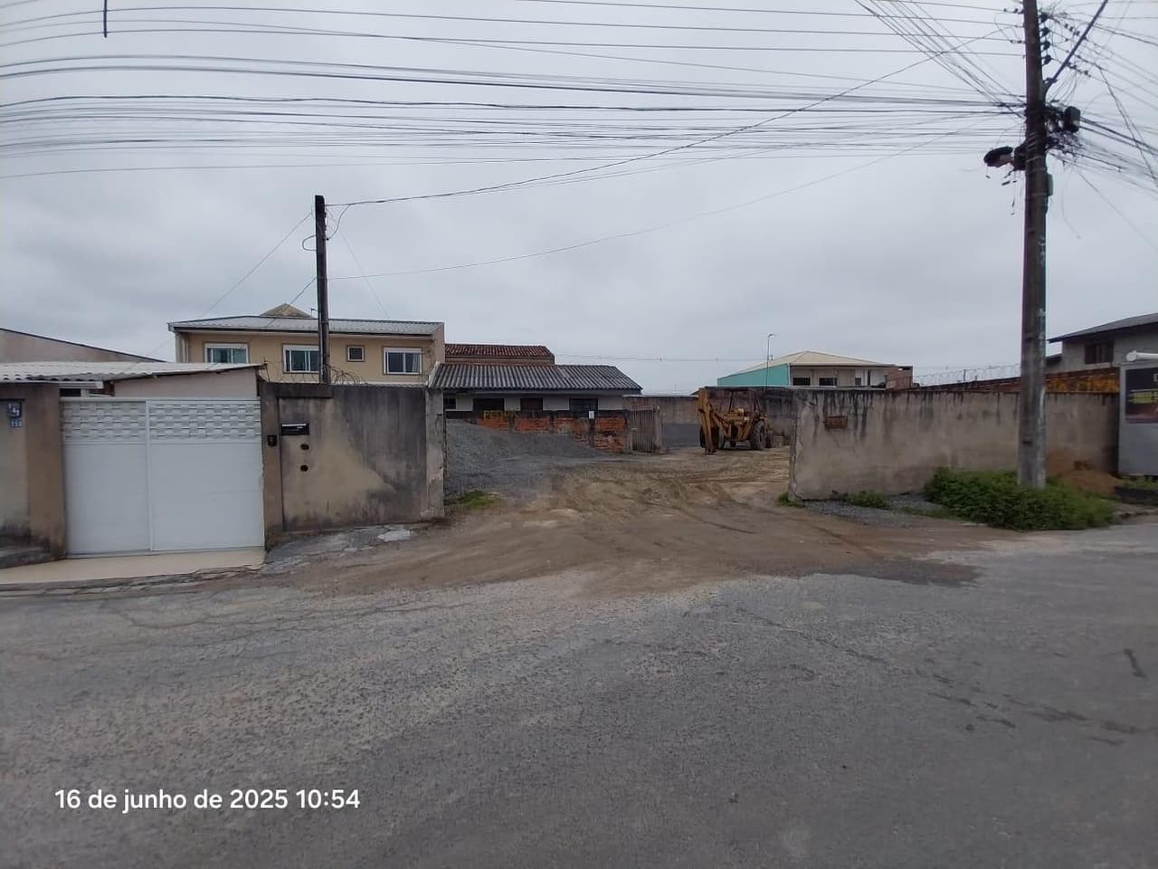 Foto 10 de 25: Terreno em leilão em Curitiba - PR, bairro Uberaba — Terreno urbano com área de 321,46m², contendo benfeitoria com área de 166,00m², Curitiba/PR