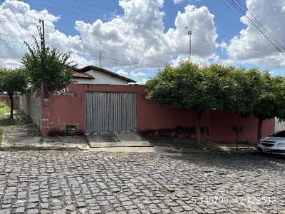 Casa em leilão em Teresina - PI — Casa de 71,06m2, com 3 quartos, em TERESINA/PI.