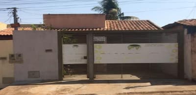 Foto 1 de 3: Casa em leilão em Rio Verde - GO — Casa 186m², Ocupada no Bairro Santa Luzia em Rio Verde/GO