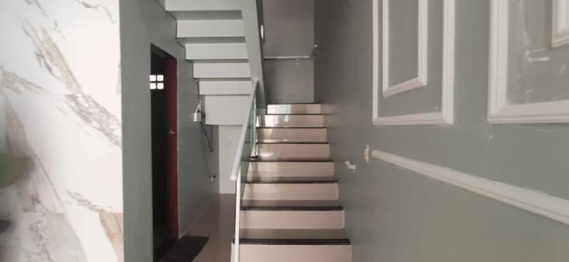 Foto 2 de 20: Casa em leilão em Fortaleza - CE, bairro Lagoa Redonda — Casa 378m² com Terreno 400m² | Fortaleza-CE | Lagoa Redonda - 4 Dormitórios, Piscina e Vaga - Financiamento até 420 Meses!