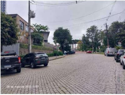 Foto 7 de 47: Apartamento em leilão em Curitiba - PR — Apartamento nº 1401 com área privativa de 184,48m² com duas vagas de garagem - Avenida Munhoz da Rocha,175, Juvevê, Curitiba/PR