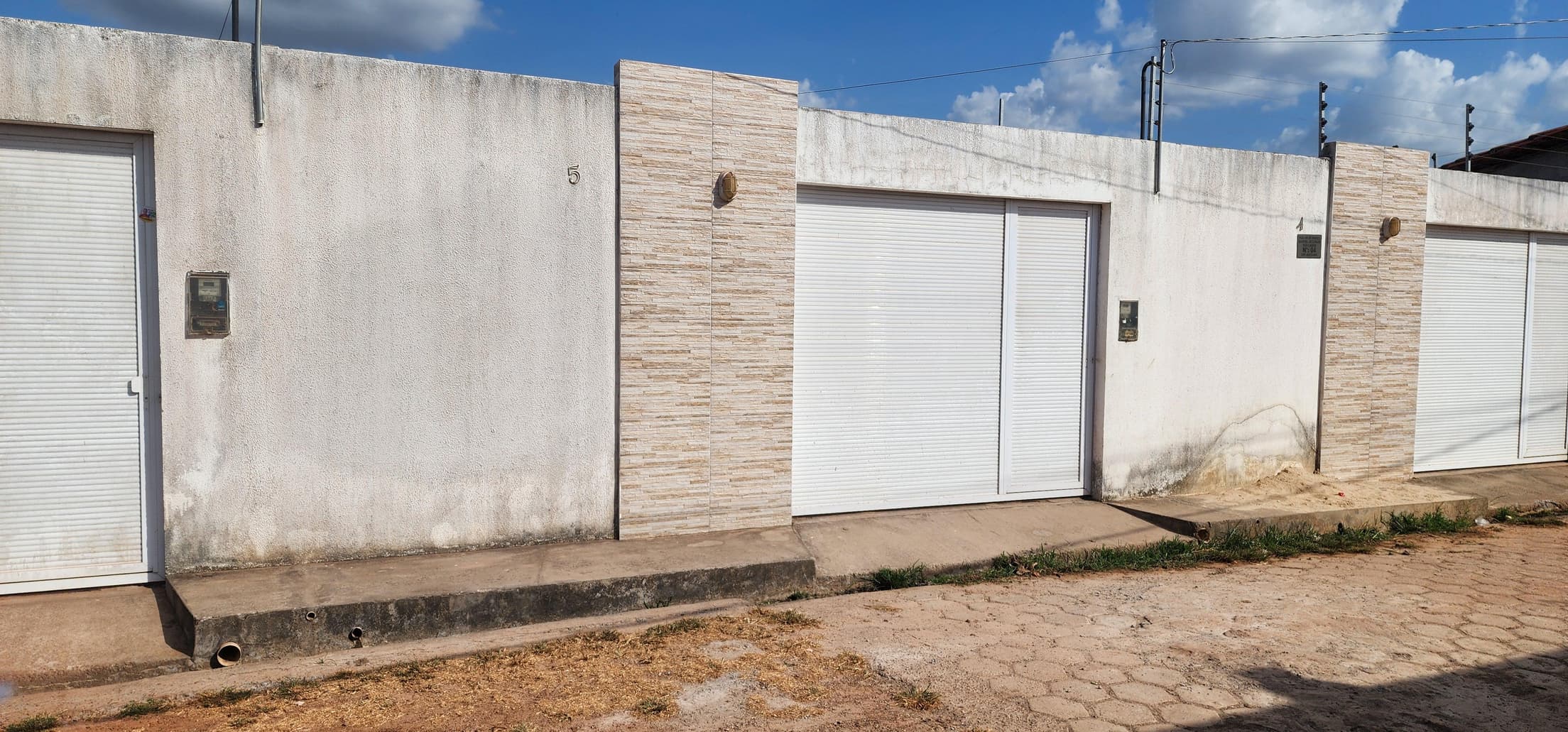 Foto 1 de 4: Casa em leilão em Viana - MA — Casa 62m², Ocupada no Viana/MA