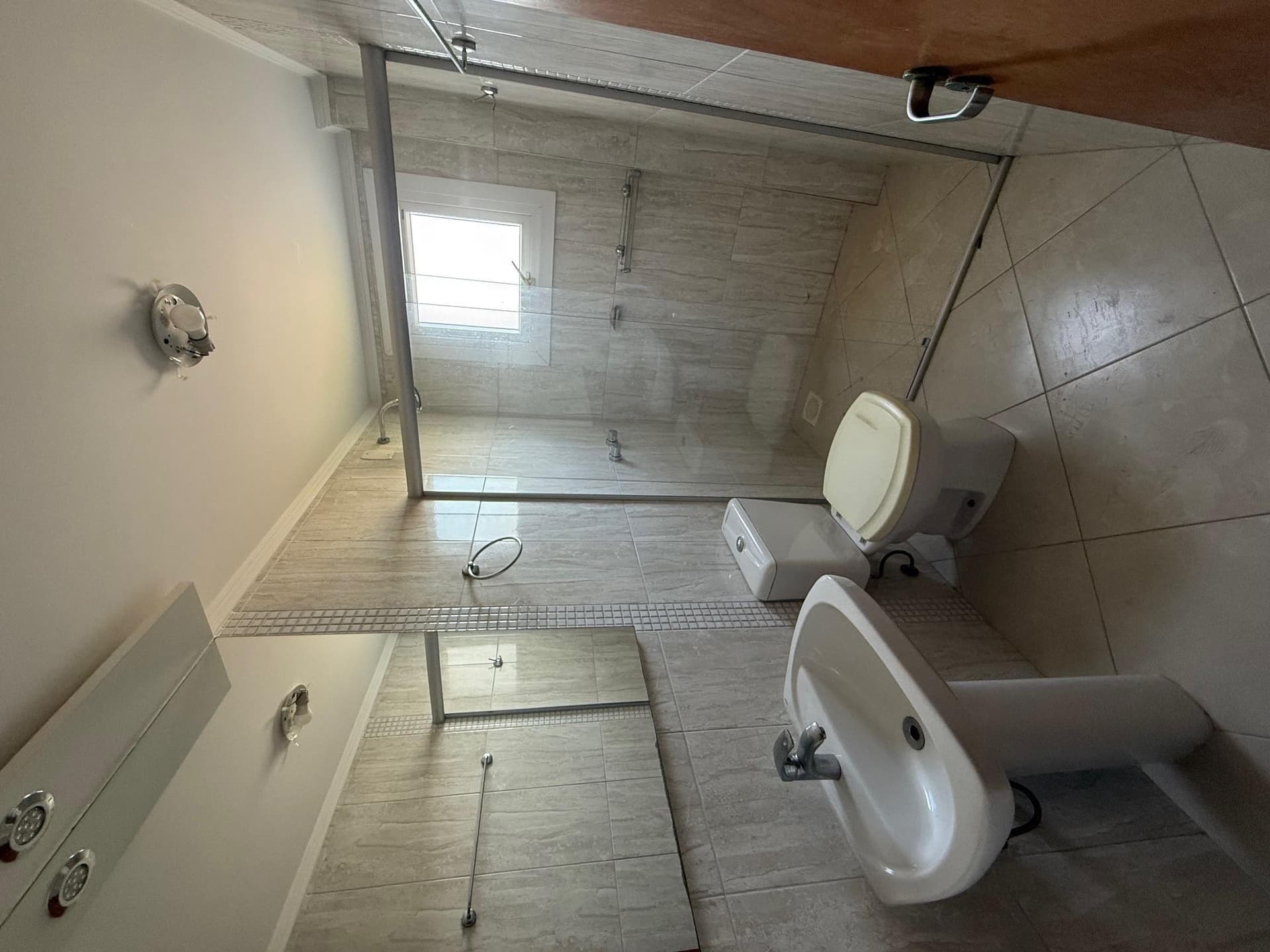 Foto 4 de 18: Apartamento em leilão em Gravataí - RS, bairro Centro — Apartamento, 102.0 m2, GRAVATAÍ / RS
