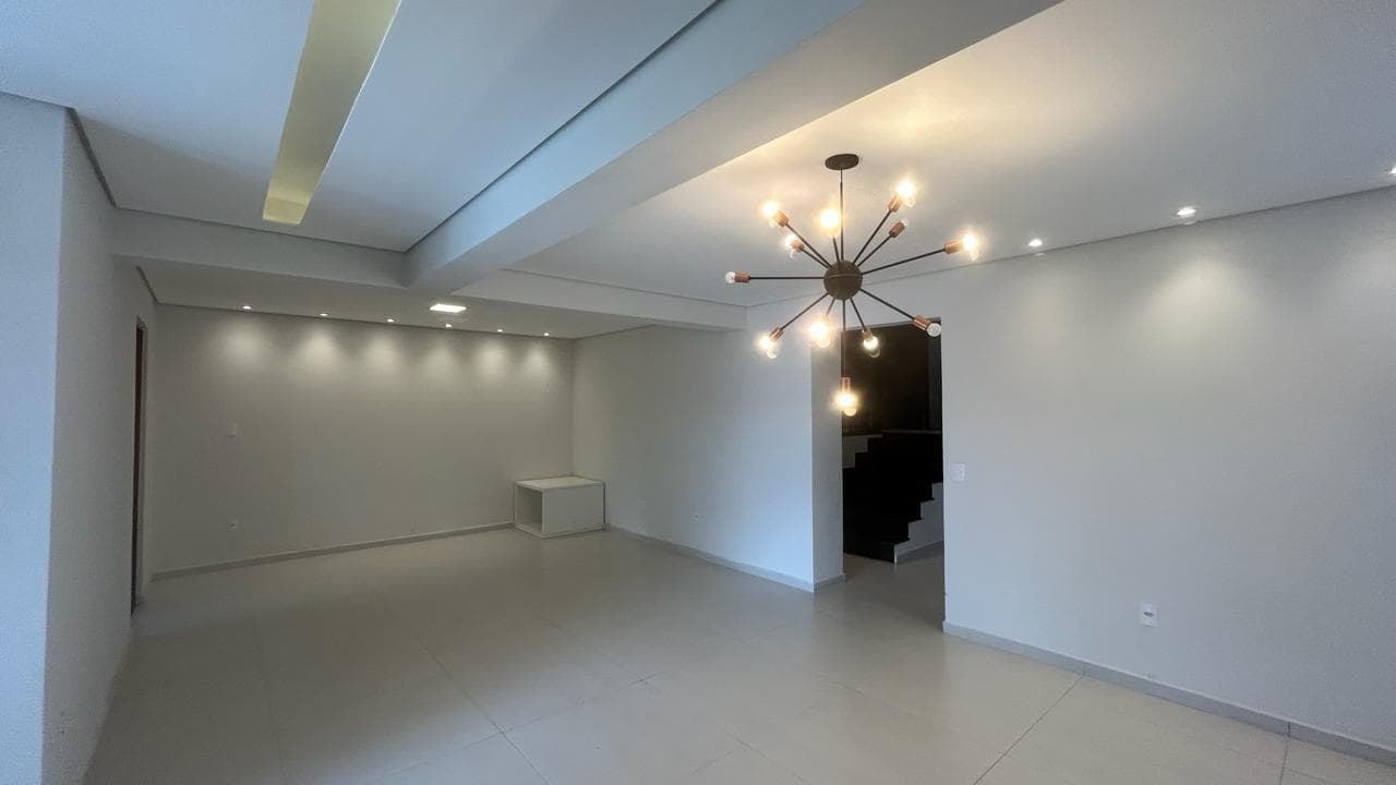 Foto 22 de 30: Casa em leilão em Mogi Das Cruzes - SP — IMÓVEL URBANO- ÁREA TOTAL 500 m2- Em MOGI DAS CRUZES/SP