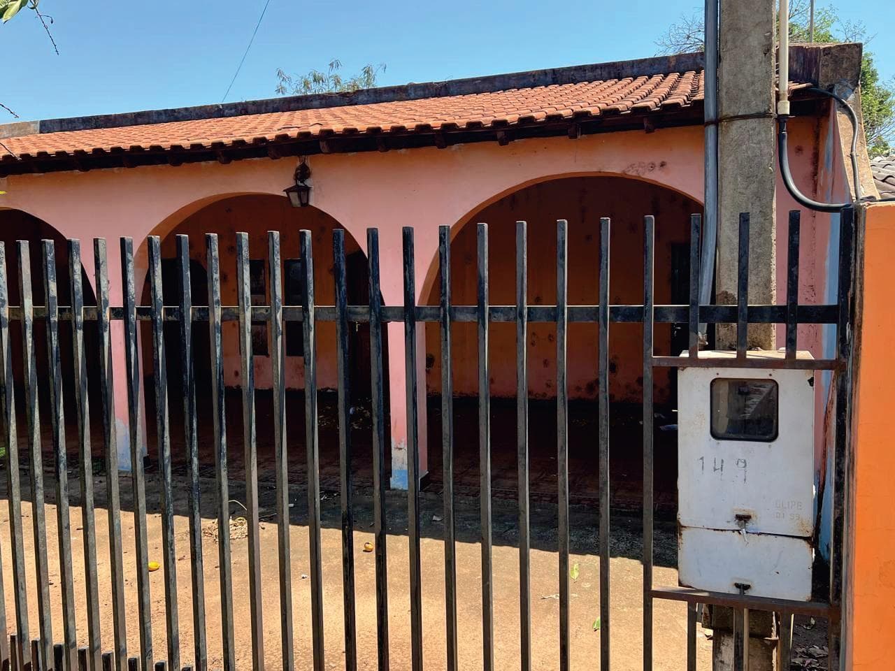 Foto 1 de 3: Terreno em leilão em Panorama - SP, bairro Potiguara — Imóvel residencial, A.T. 297m², A.C. 94m², Bairro Potiguara