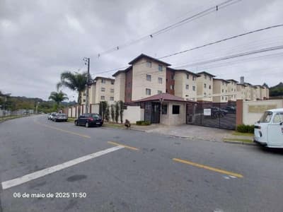 Foto 2 de 10: Apartamento em leilão em Curitiba - PR — IMÓVEL: Apartamento nº 41, do bloco 05, RESIDENCIAL IMBUIA IV, localizado no Santa Cândida - Curitiba/PR