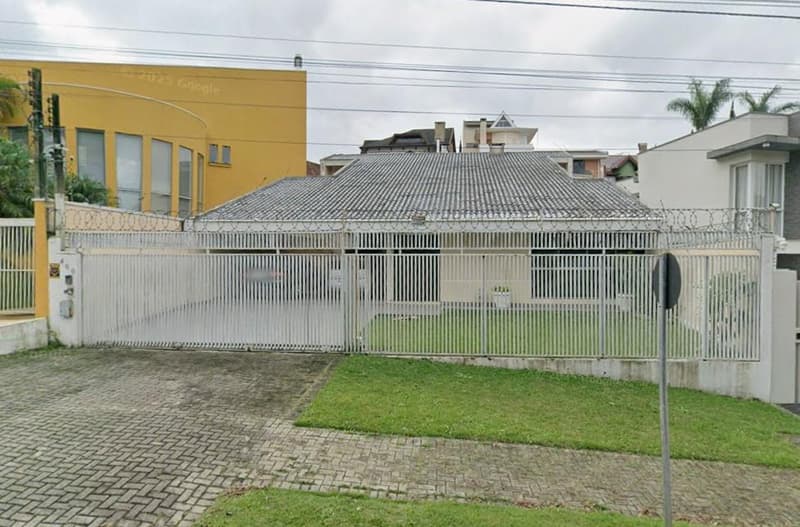 Casa em leilão em Curitiba - PR, bairro Vista Alegre — Casa com área total de 532 m² - Vista Alegre - Curitiba/PR