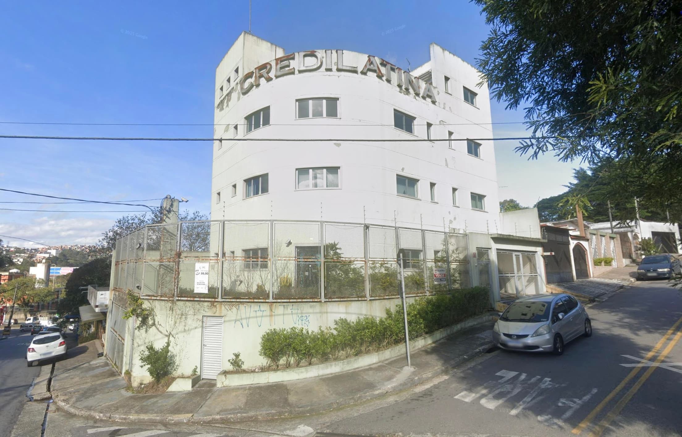 Foto 1 de 11: Casa em leilão em São Bernardo Do Campo - SP, bairro Demarchi — CASA Nº 89 E TERRENO - CONJUNTO RESIDENCIAL DAS VIOLETAS - SÃO BERNARDO DO CAMPO