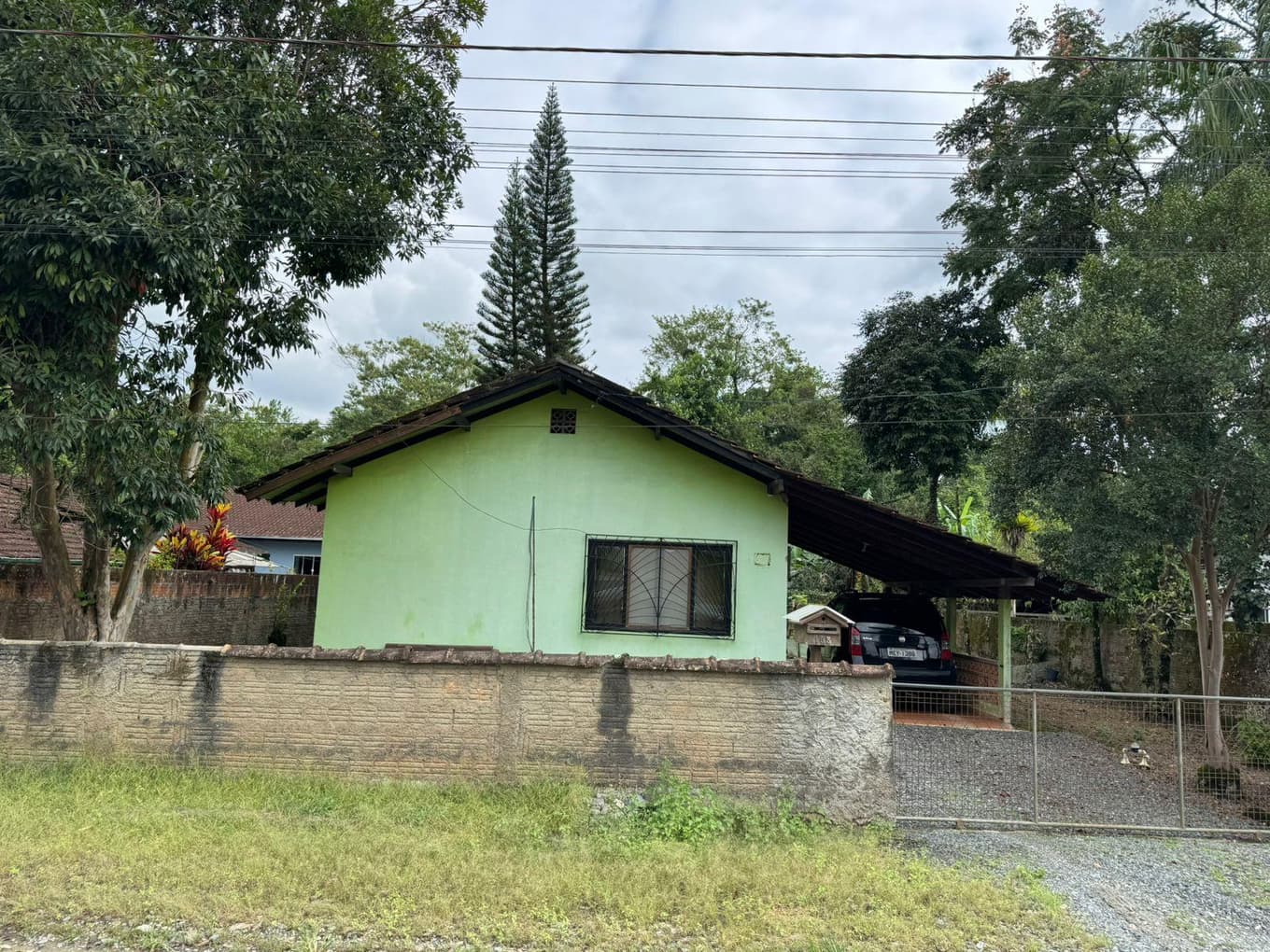 Foto 1 de 4: Terreno em leilão em Joinville - SC, bairro Jardim Sofia — Imóvel residencial com A.T. 1.058,87m², Jardim Sofia, Joinville/SC
