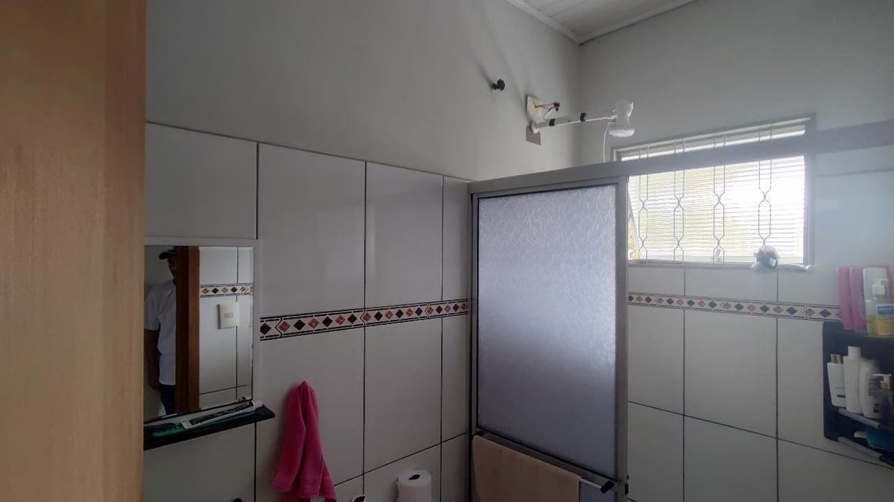 Foto 9 de 18: Terreno em leilão em Sarapuí - SP, bairro Vila Ana Maria — Casa, A.T. 262m², A.C. 127m²