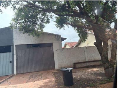 Foto 2 de 5: Casa em leilão em Laguna Carapã - MS, bairro Centro — CASA RESIDENCIAL | A.T. 220,00M² E A.C 121,09M² - CENTRO EM LAGUNA CARAPÃ/MS