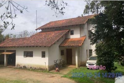 Casa em leilão em Viamão - RS — Casa c/ terreno de 3.346m², Ocupada no São Tomé em Viamão/RS