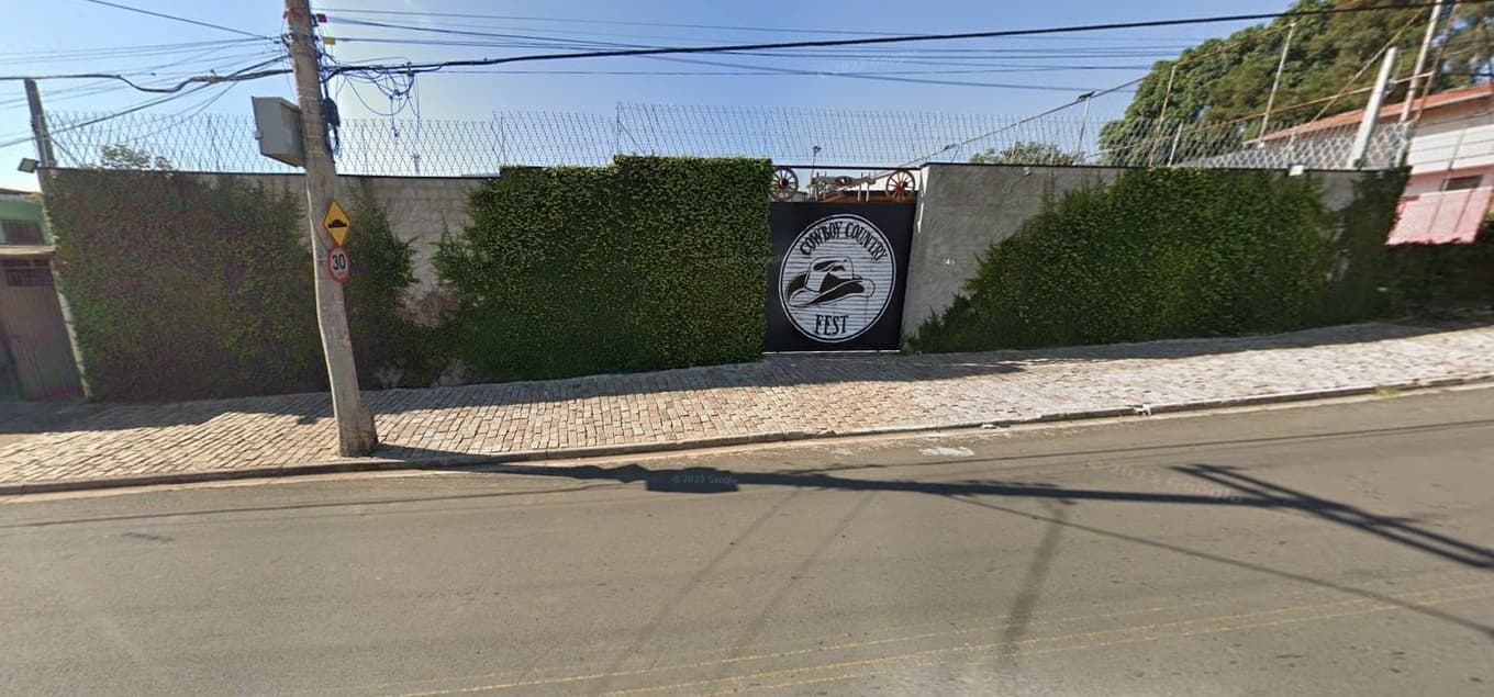 Casa em leilão em Campinas - SP — Casa de Eventos, com terreno de 725m², Desocupado, em Campinas/SP