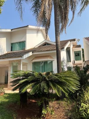 Casa em leilão em Maringá - PR — Lote contendo benfeitoria residencial, com aproximadamente 298.61m², Maringá/PR