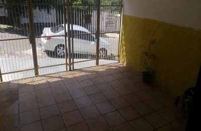 Foto 3 de 13: Casa em leilão em São Carlos - SP — Sobrado, A.T. 125m², A.C. 137m², Vl. S. M. Cabrini