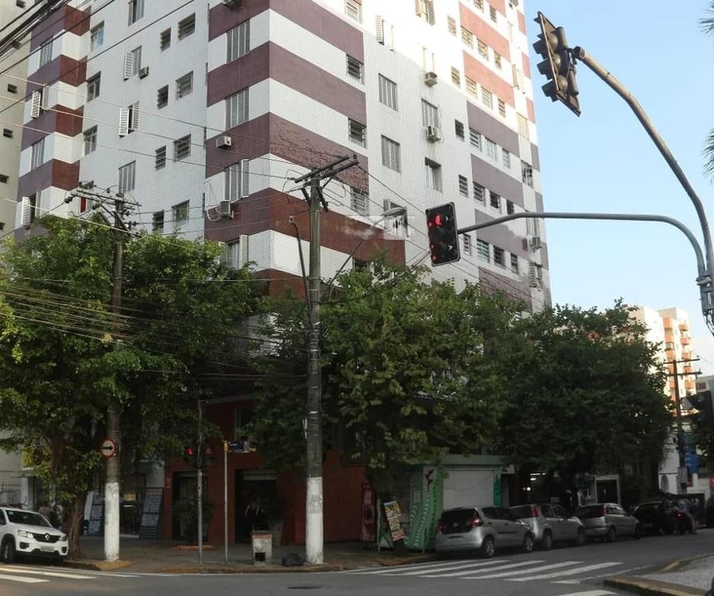 Apartamento em leilão em São Vicente - SP — Apartamento, A.T. 56m², A.U. 48m², Edifício Cláudia (nua propriedade)