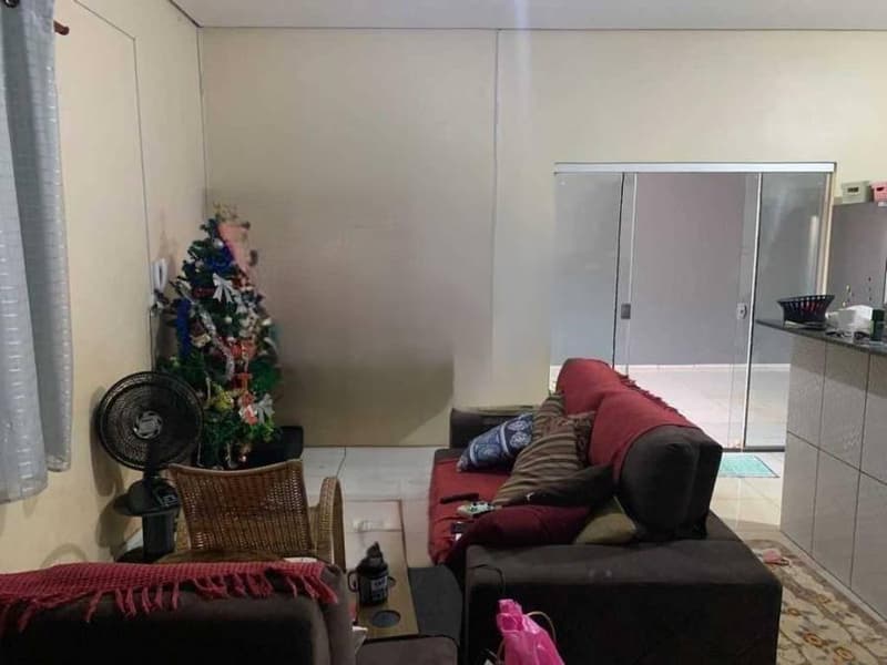 Foto 8 de 8: Casa em leilão em Canarana - MT — Casa 291m² com Terreno 490m² | Canarana-MT | Morada do Sol | Oportunidade - Próx. à Av. Paraná e Hospital Municipal Lorena Parode - Financiamento até 420 Meses!