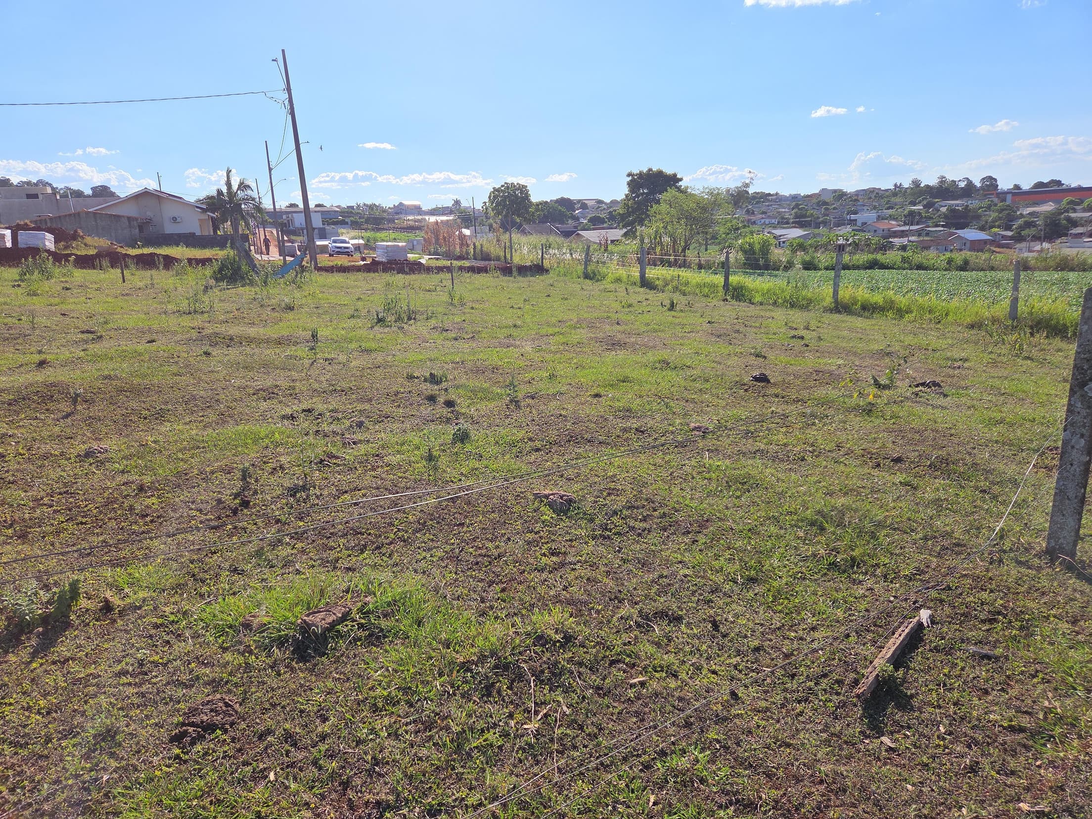 Foto 4 de 6: Terreno em leilão em Nova Prata Do Iguaçu - PR, bairro São Cristóvão — LOTE URBANO Nº 01 DA QUADRA 09 DA RUA MARCO BURGREVER, Nº 913, BAIRRO SÃO CRISTÓVÃO LOCALIZADO EM NOVA PRATA DO IGUAÇU/PR - ÁREA DE 344,50M²
