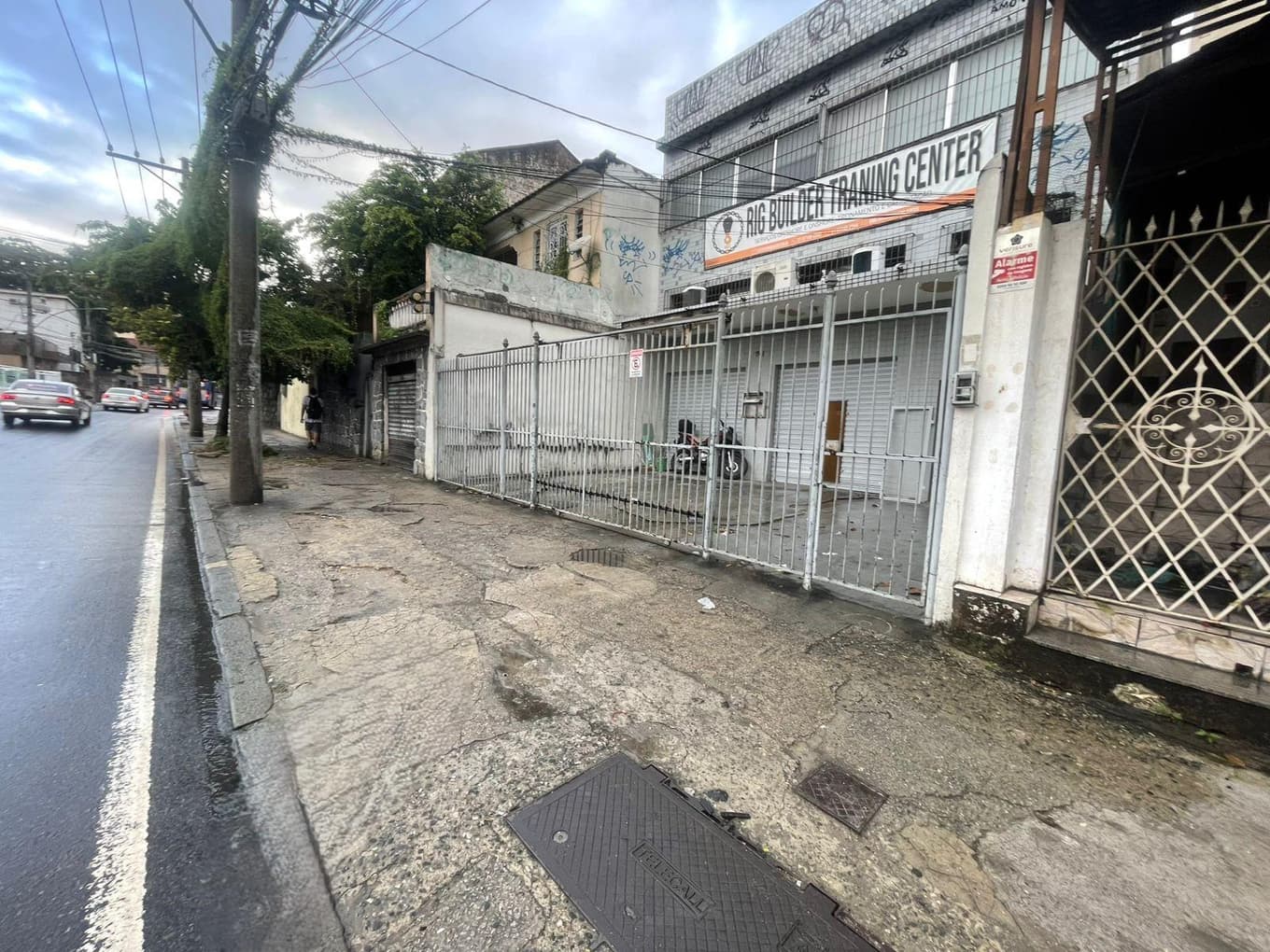 Foto 3 de 4: Casa em leilão em Rio De Janeiro - RJ, bairro Méier — Casa Desocupada no Méier no Rio de Janeiro/RJ